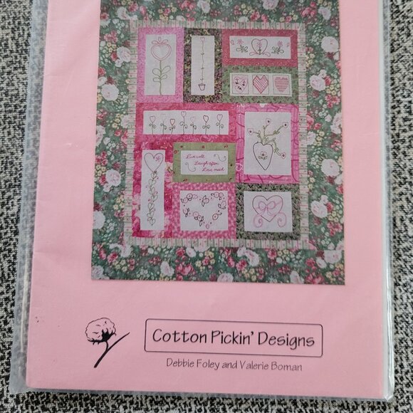 Sweet Hearts Quilting Pattern with Floral Embroidery Designs - Picture 4 of 5